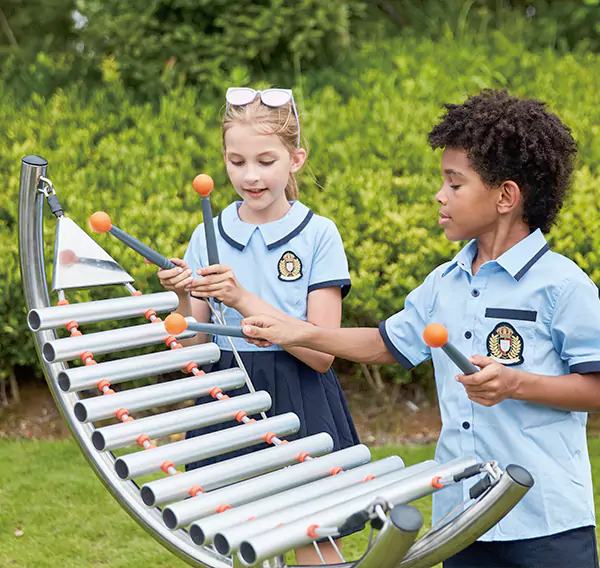 زمین بازی در فضای باز